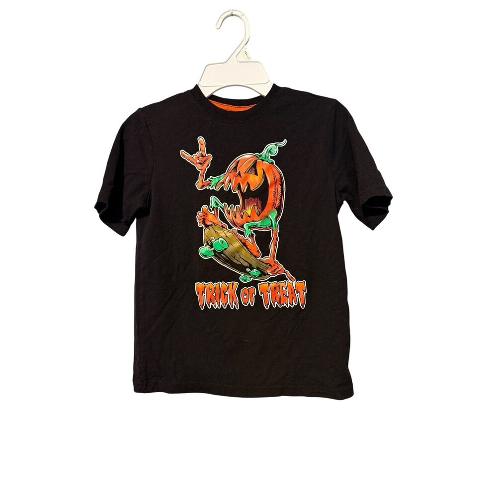 Celebrate Halloween Boys Size 8 Skateboard Pumpkin Trick Or Treat Graphic Tee